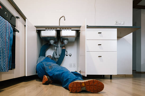 Professional Leak Detection technician working in Bellingham, MA